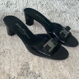 Salvatore Ferragamo Boutique Bow Heels